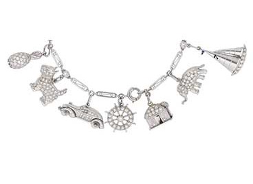 IMG - glossary - main - charm - 233863 368x268